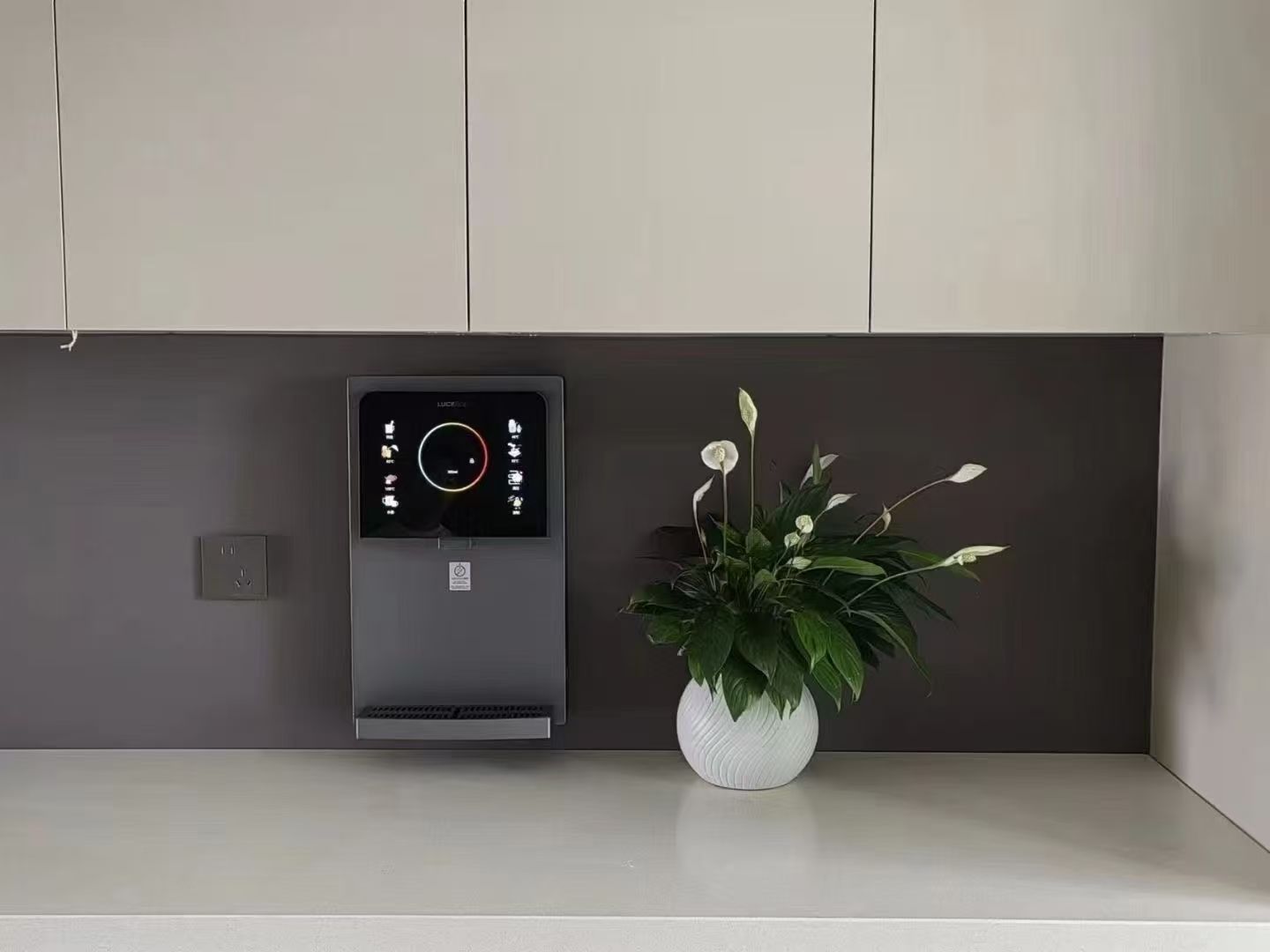 Traditional Heating vs. 2-Second Instant Heat The Science Behind Fresh Hot Water